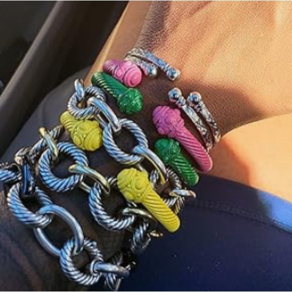 Colorful metal WHITE coated twist bracelet. - Picture 3 of 4